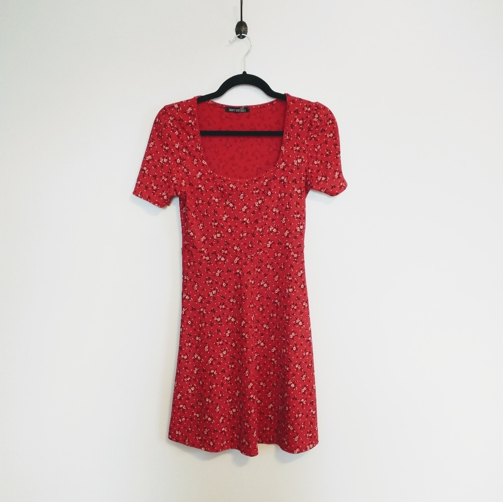 Boohoo floral shirt sleeve skater dress size 6